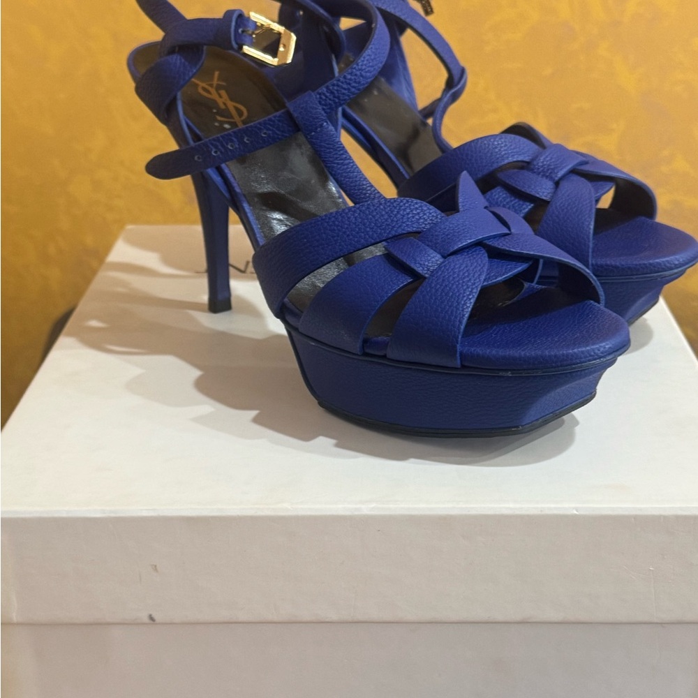Yves Saint Laurent Blue Platform Used Heels